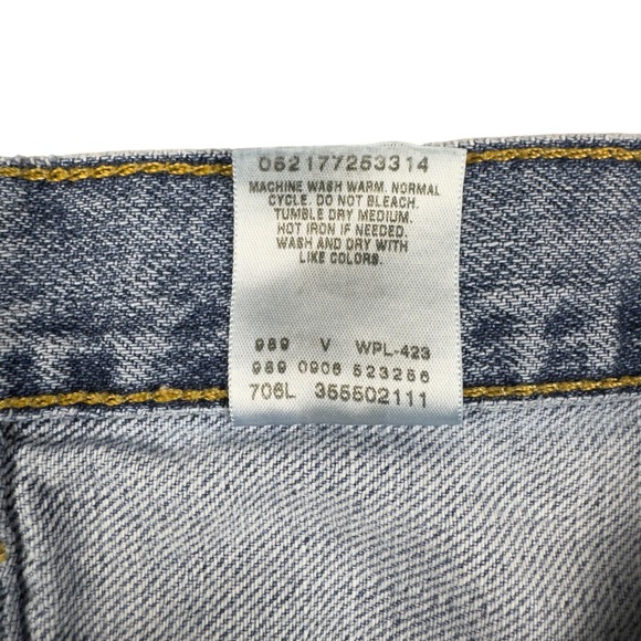 Y2K Levis 550 Relaxed Fit Denim Shorts Mens 34 Light Wash Blue Jeans Jorts VTG - Picture 12 of 16